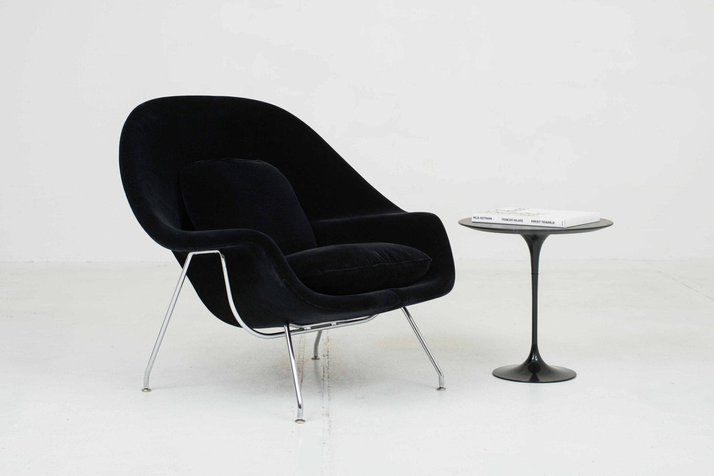 Knoll International Womb Relax Sessel von Eero Saarinen in Samt Vintage