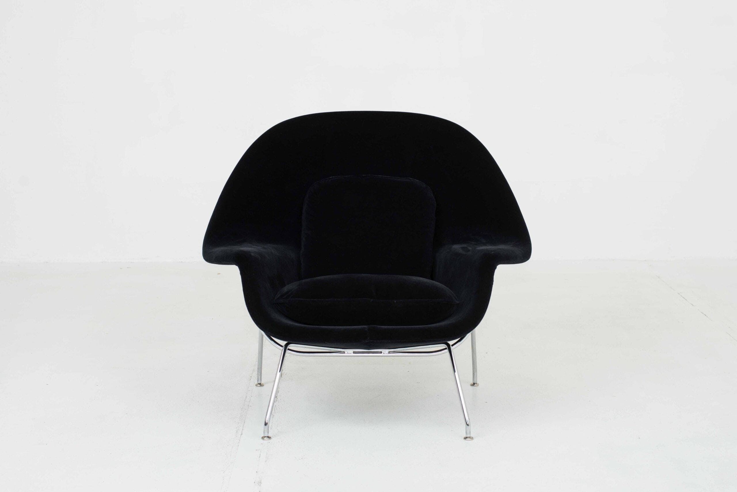 Knoll Womb Relax Sessel von Saarinen 2nd home