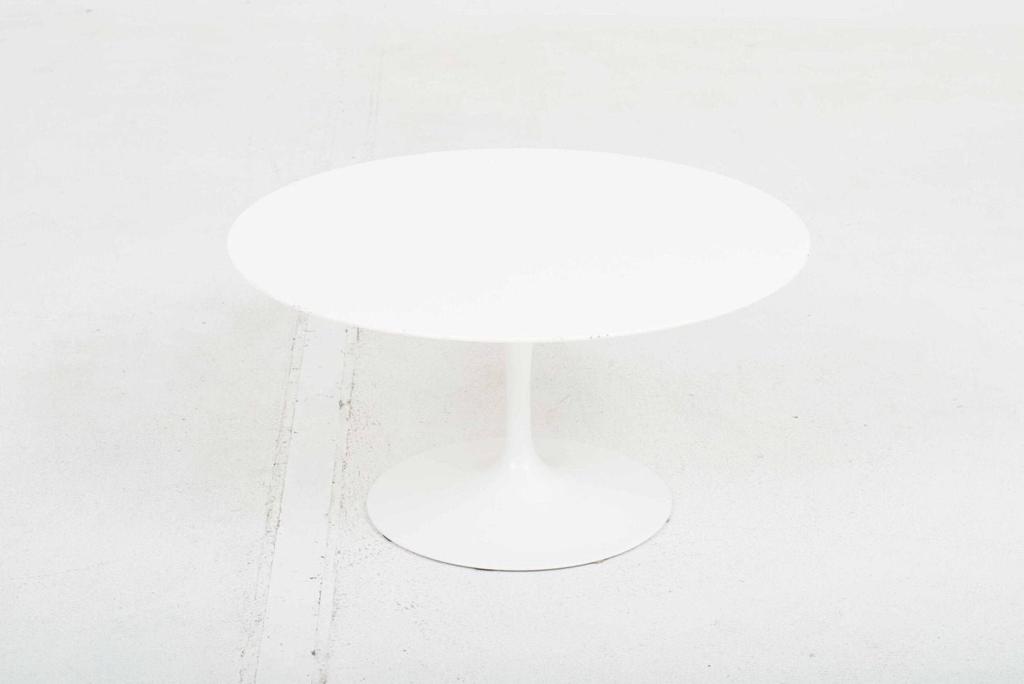 Knoll Tulip coffee table by Eero Saarinen, early edition by Wohnbedarf Vintage