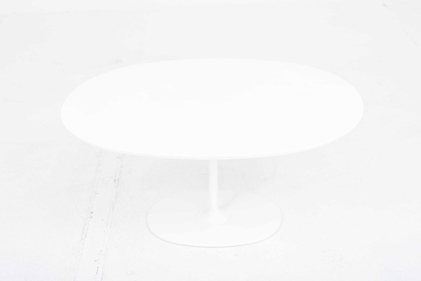 Arper coffee table Dizzie by design studio Lievore Altherr Molina Vintage