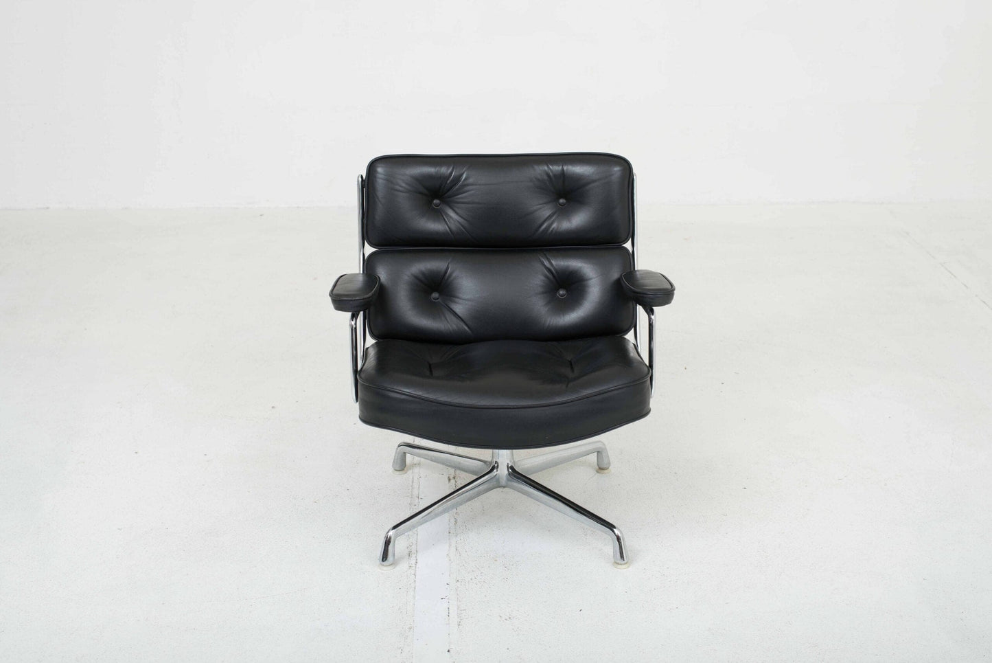 Vitra ES 105 Lobby Chair von Charles und Ray Eames Vintage