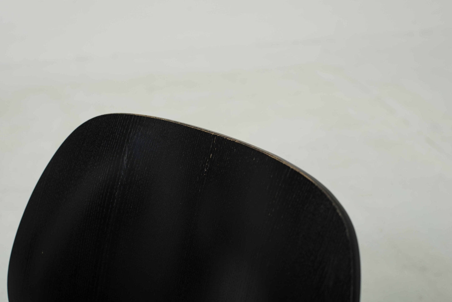 Fauteuil Vitra LCM de Charles et Ray Eames en noir vintage