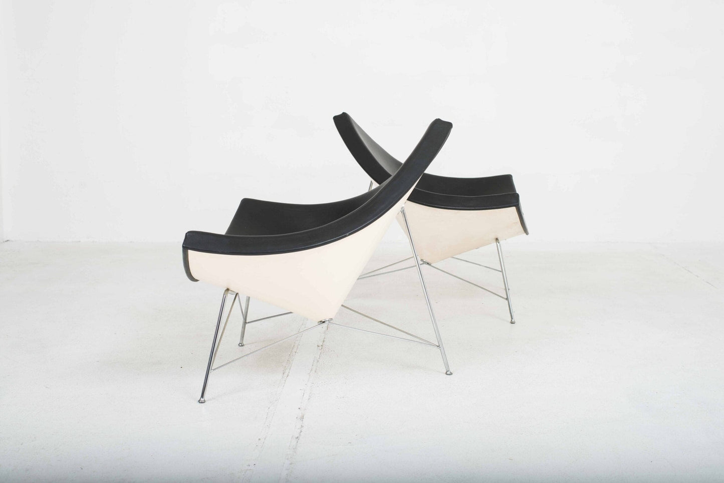 Vitra Coconut armchair by George Nelson in black leather Vintage