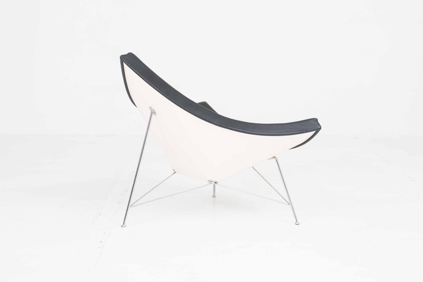 Fauteuil Vitra Coconut de George Nelson en cuir noir vintage