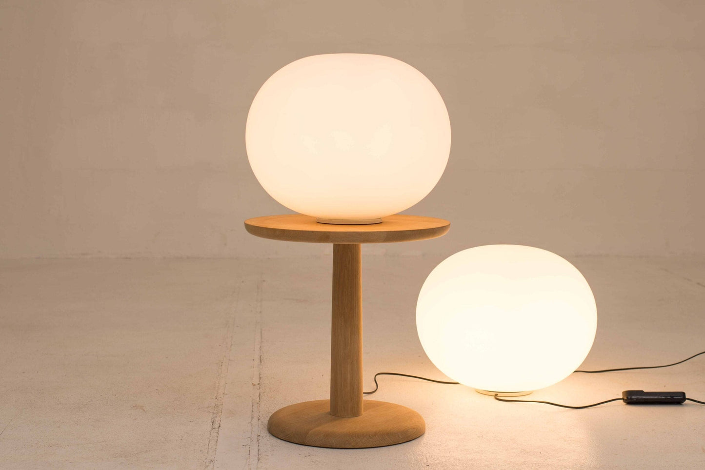 Flos Glo Ball Basic 2 floor lamp by Jasper Morrison Vintage