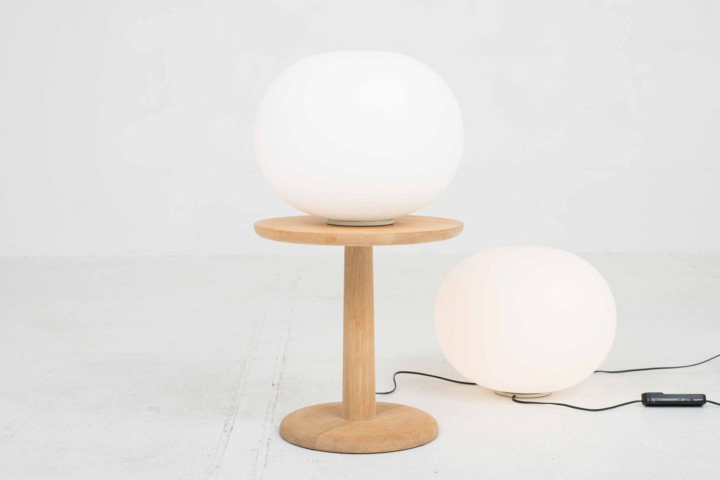 Flos Glo Ball Basic 2 floor lamp by Jasper Morrison Vintage