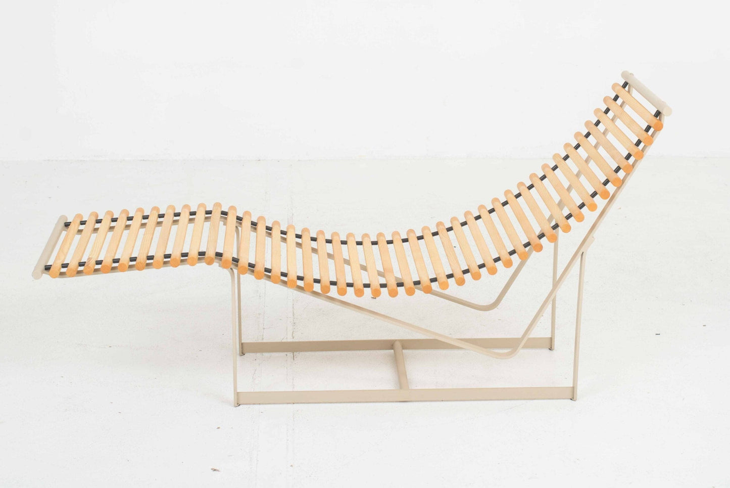 Chaise longue Spine Back de Peter Strassl