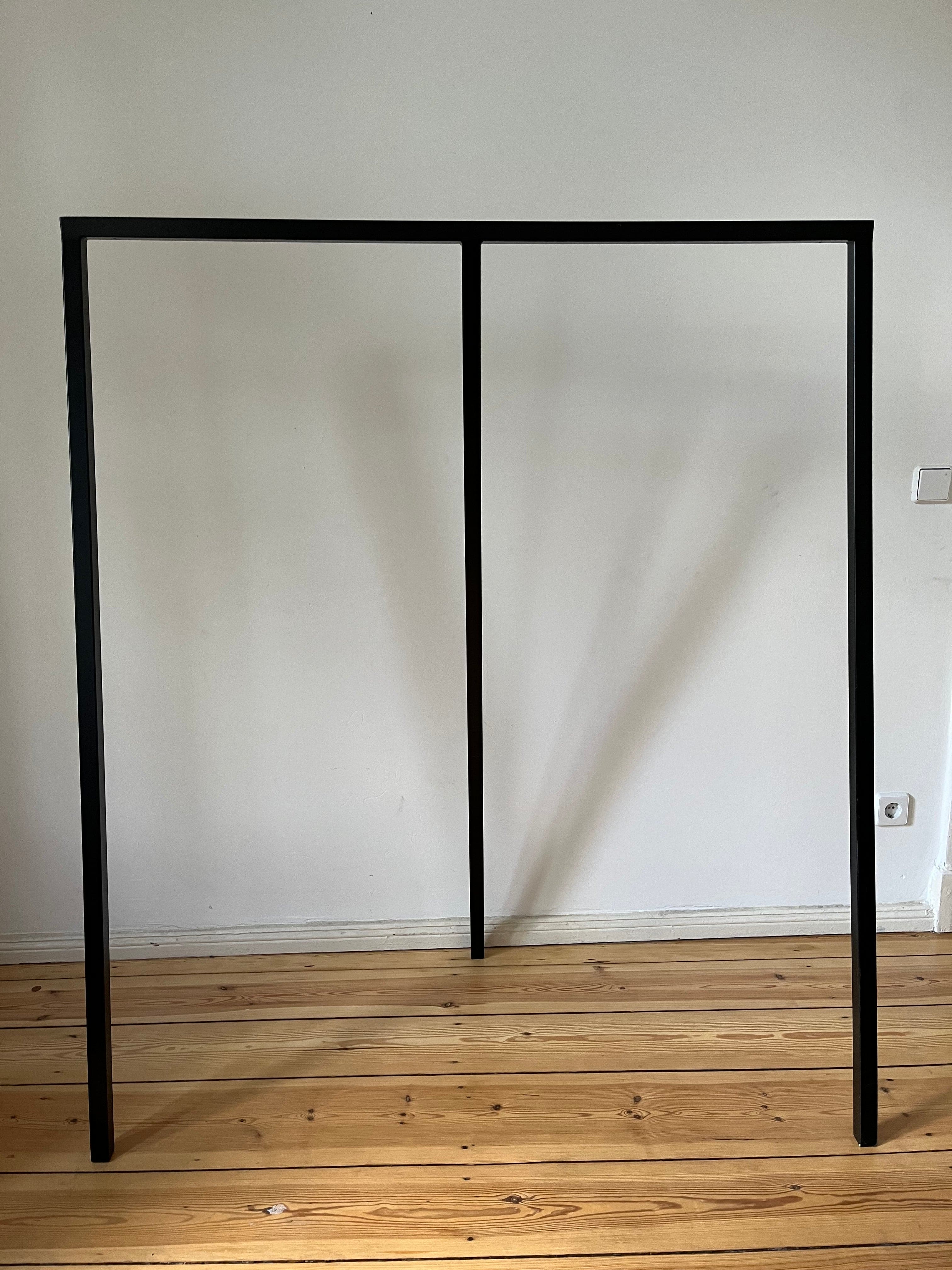 Armoire stand online