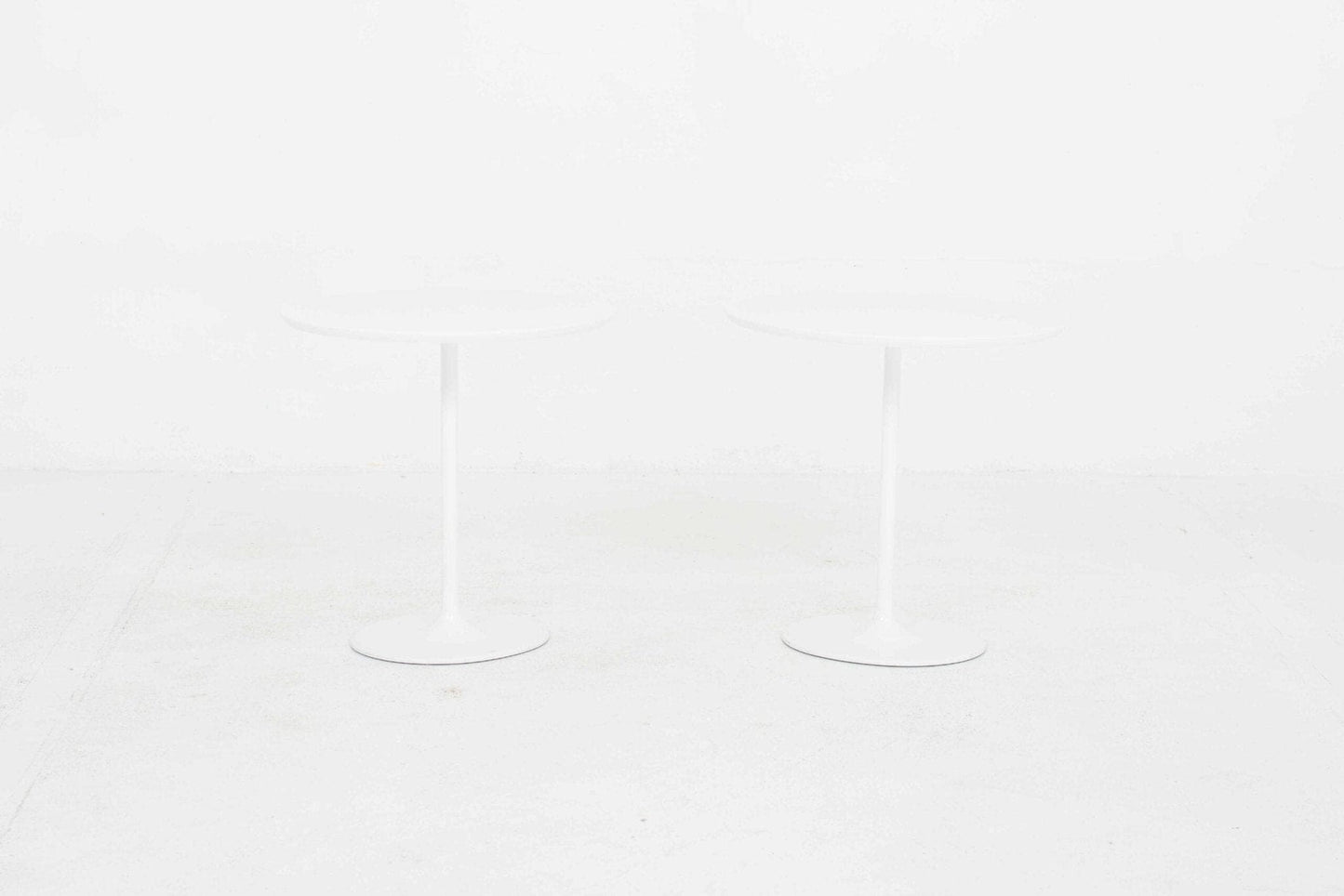 Arper side table Dizzie by design studio Lievore Altherr Molina Vintage