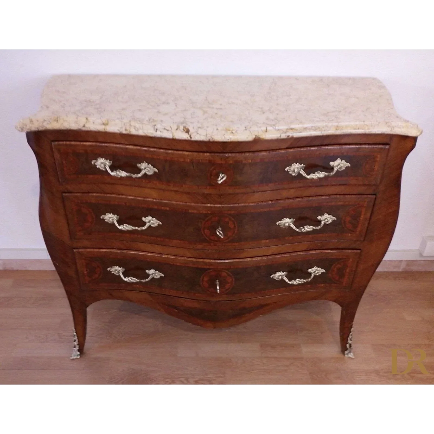 Vintage 3-drawer chest of drawers in Louis XV style with restored Bois de Rose inlay