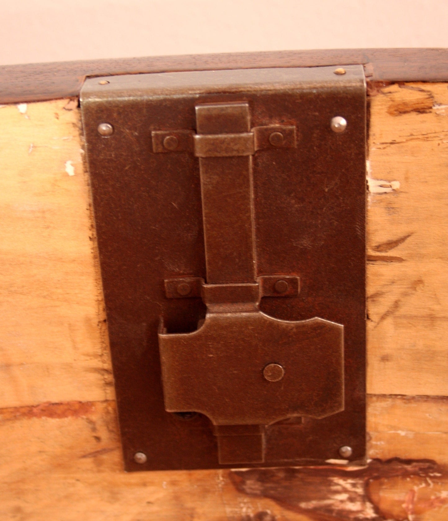 Vintage rosewood chest of drawers from the 19th century