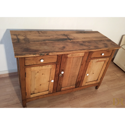 Niedriges rustikales Sideboard aus Kiefernholz, Süditalien, spätes 19. Jahrhundert