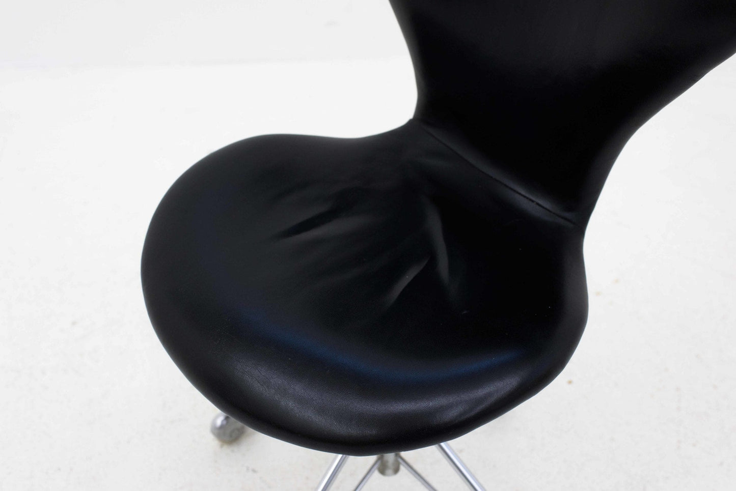 Arne Jacobsen 3117 office chair by Fritz Hansen Vintage