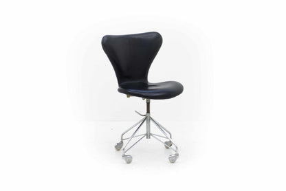 Chaise de bureau Arne Jacobsen 3117 par Fritz Hansen Vintage