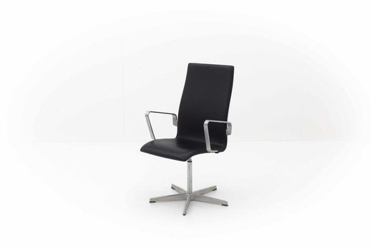 Arne Jacobsen Oxford Classic office chair by Fritz Hansen