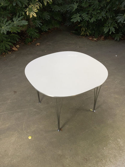 Table vintage Fritz Hansen table à manger B603 Supercirculaire