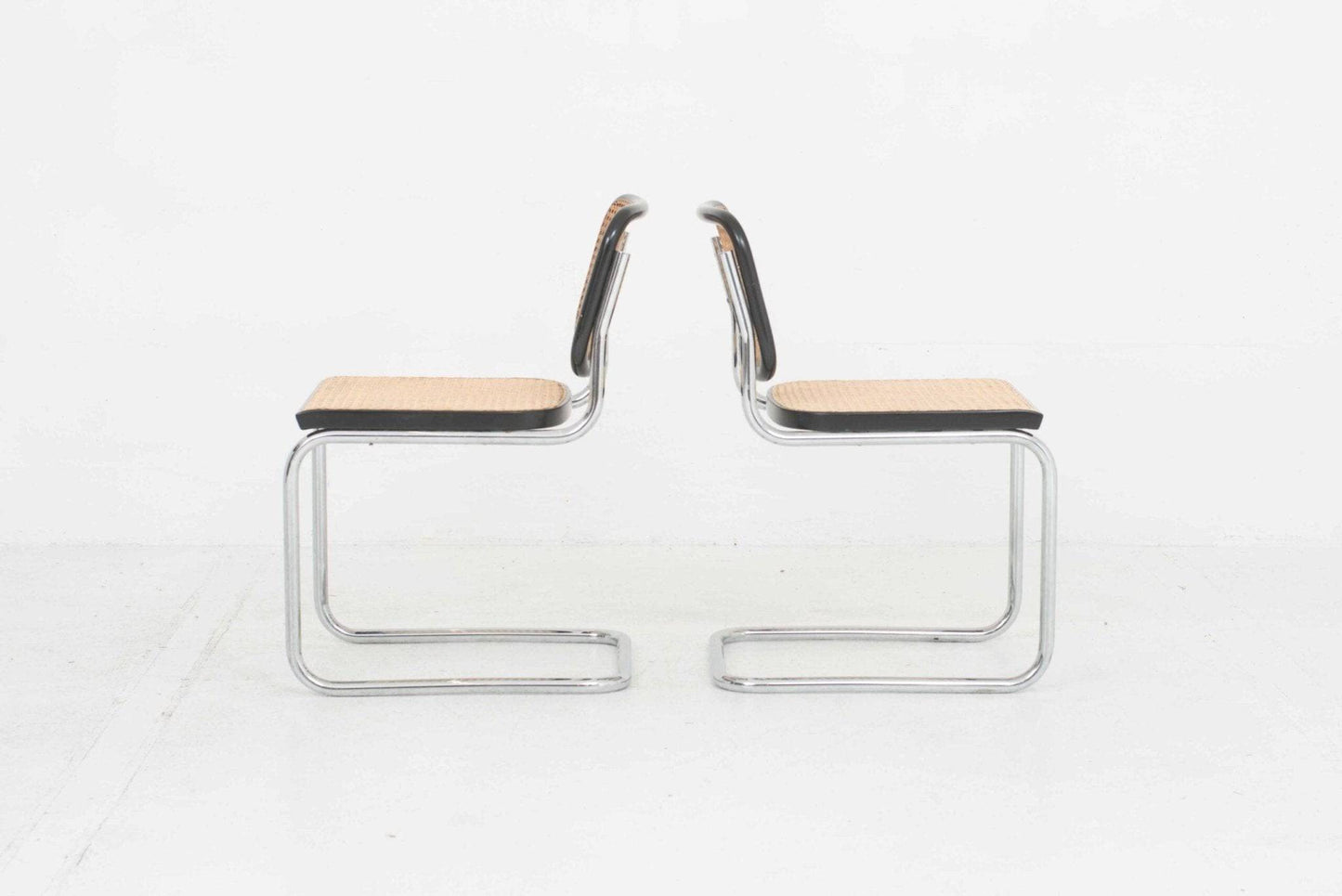 Marcel Breuer cantilever chair by Gavina / Knoll- set of 2 vintage