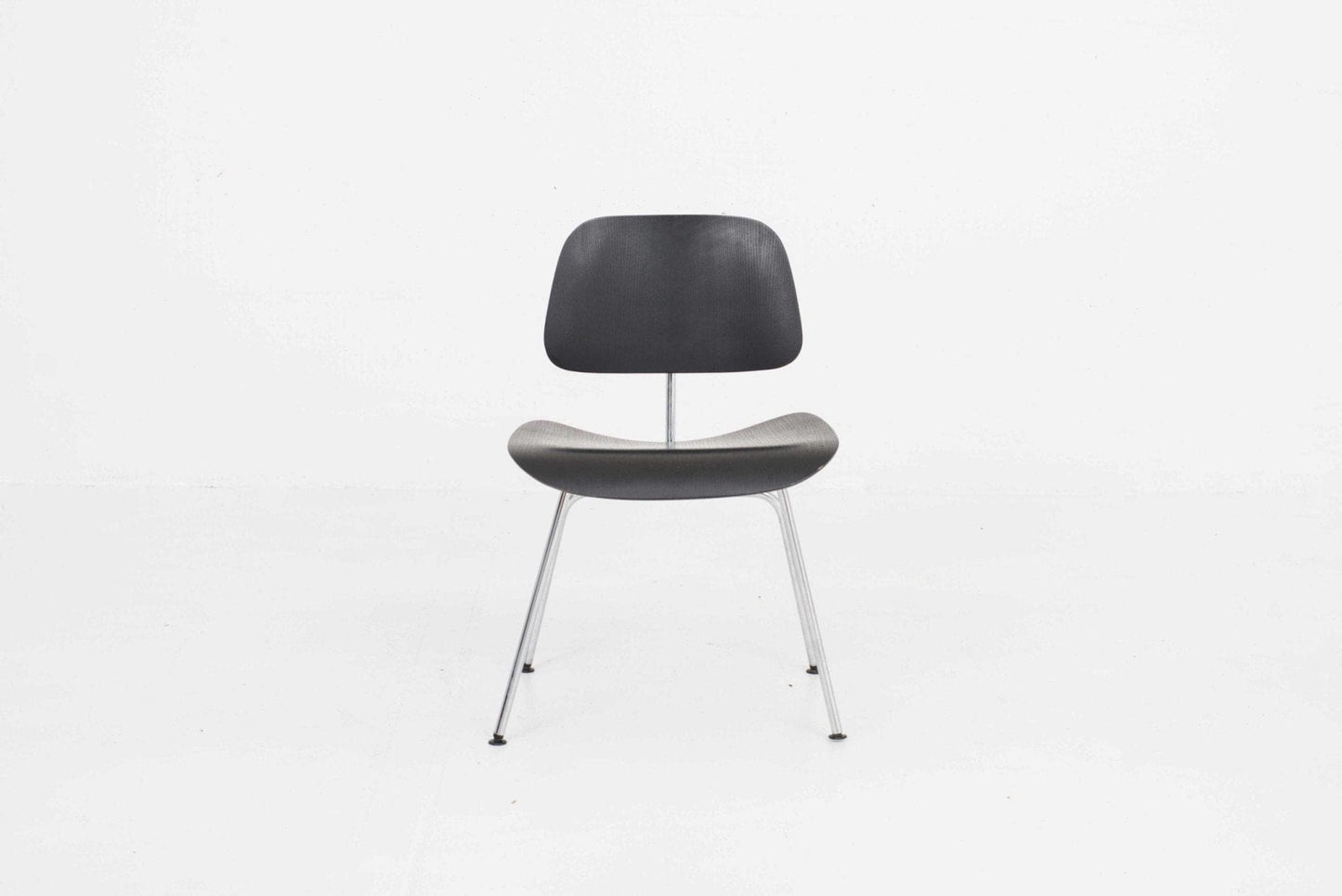 Charles and Ray Eames DCM Chair by Herman Miller - Vintage Edition Vintage