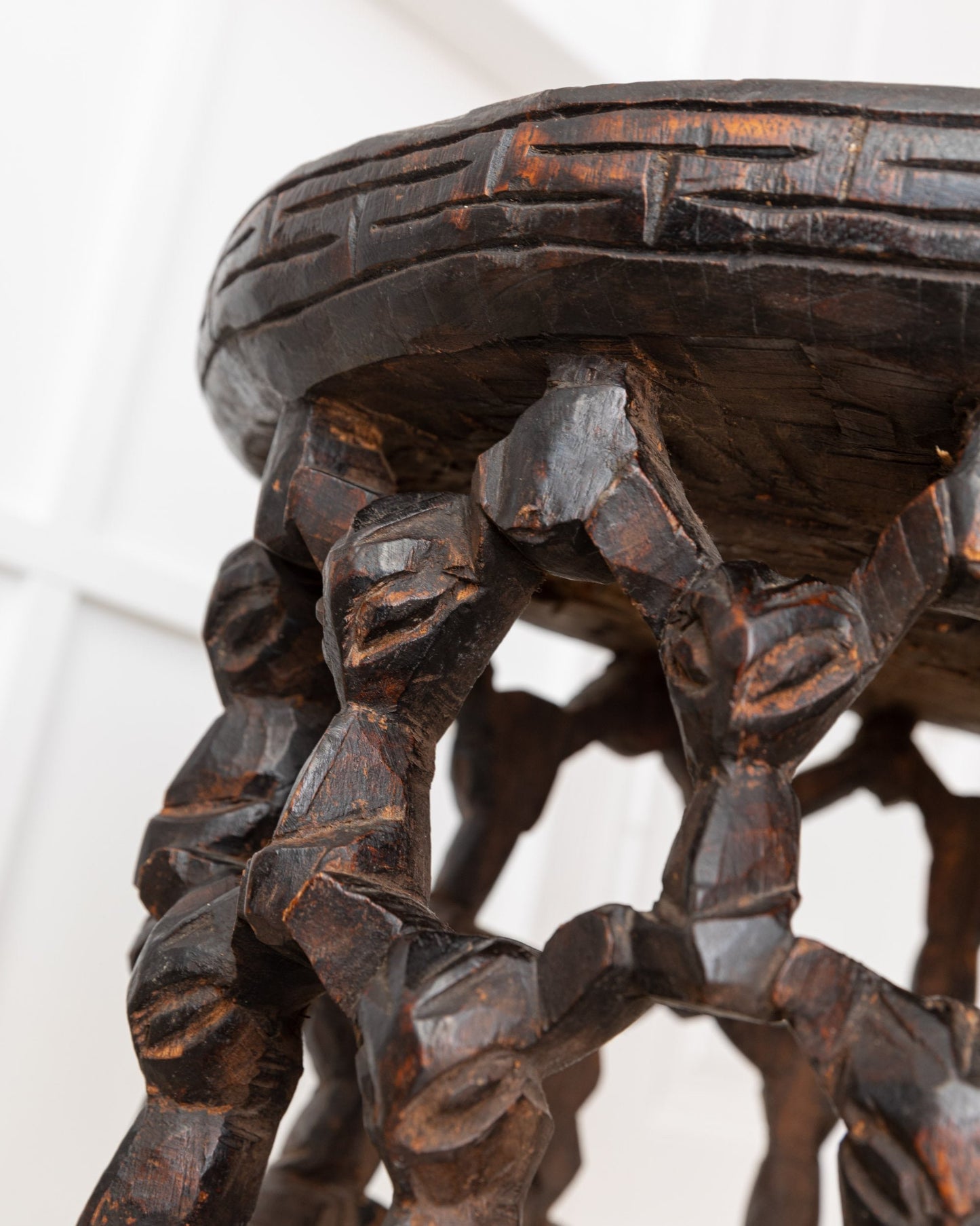 Ancienne table tabouret Bamileke du Cameroun Art africain années 1950 vintage