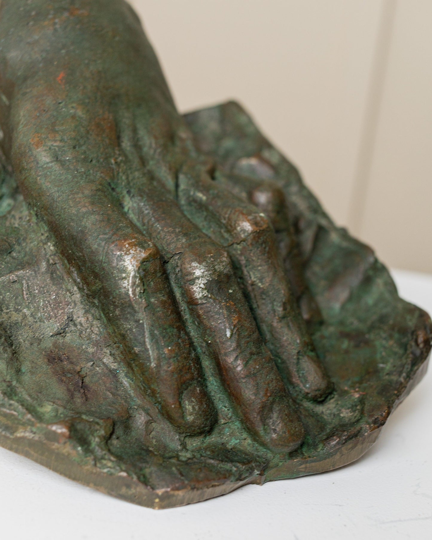 Bronze sculpture of a hand Italy 1960s Arts and Crafts Florence sculptural details vintage