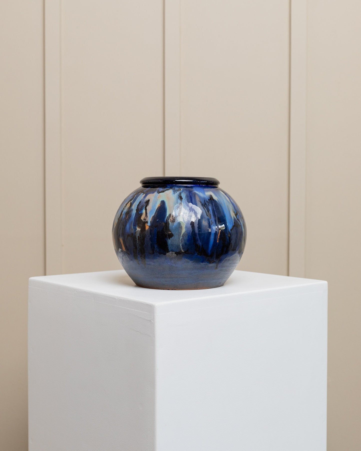 Vase en céramique danois par Hildegon Als glaçure bleu brun design du milieu du siècle du millésime des années 1960