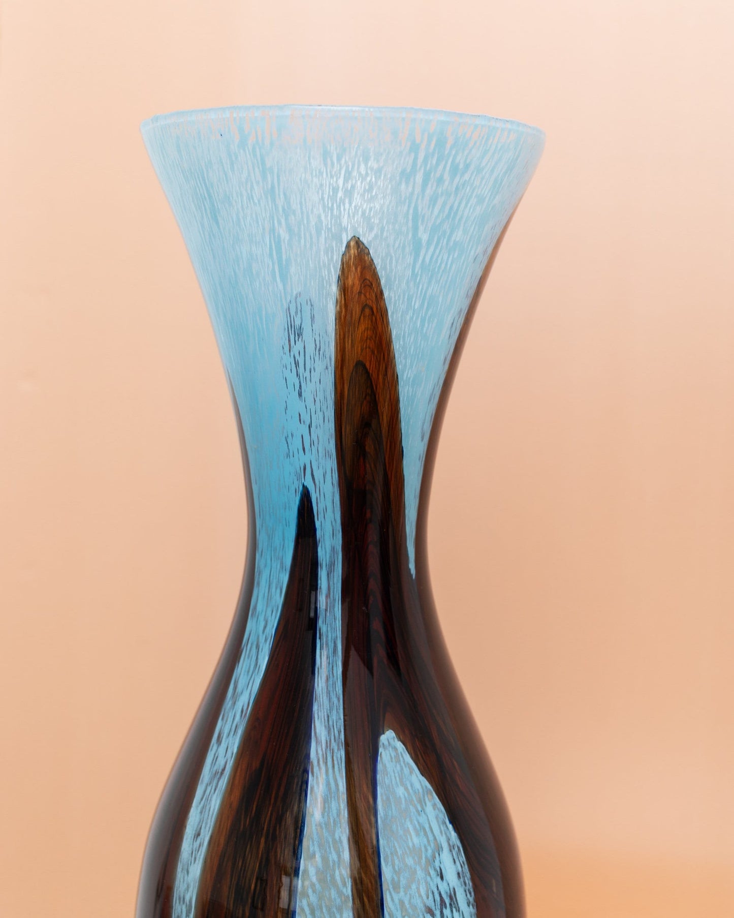 Vase XL en verre de Murano bleu clair et marron décoration de table design milieu du siècle Italie années 1970 vintage