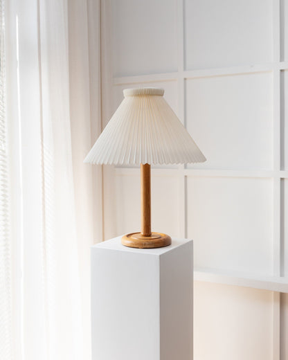 Solbackens Svarveri table lamp with Kaare Klint lampshades Mid-Century design Sweden wooden lamp 60s vintage