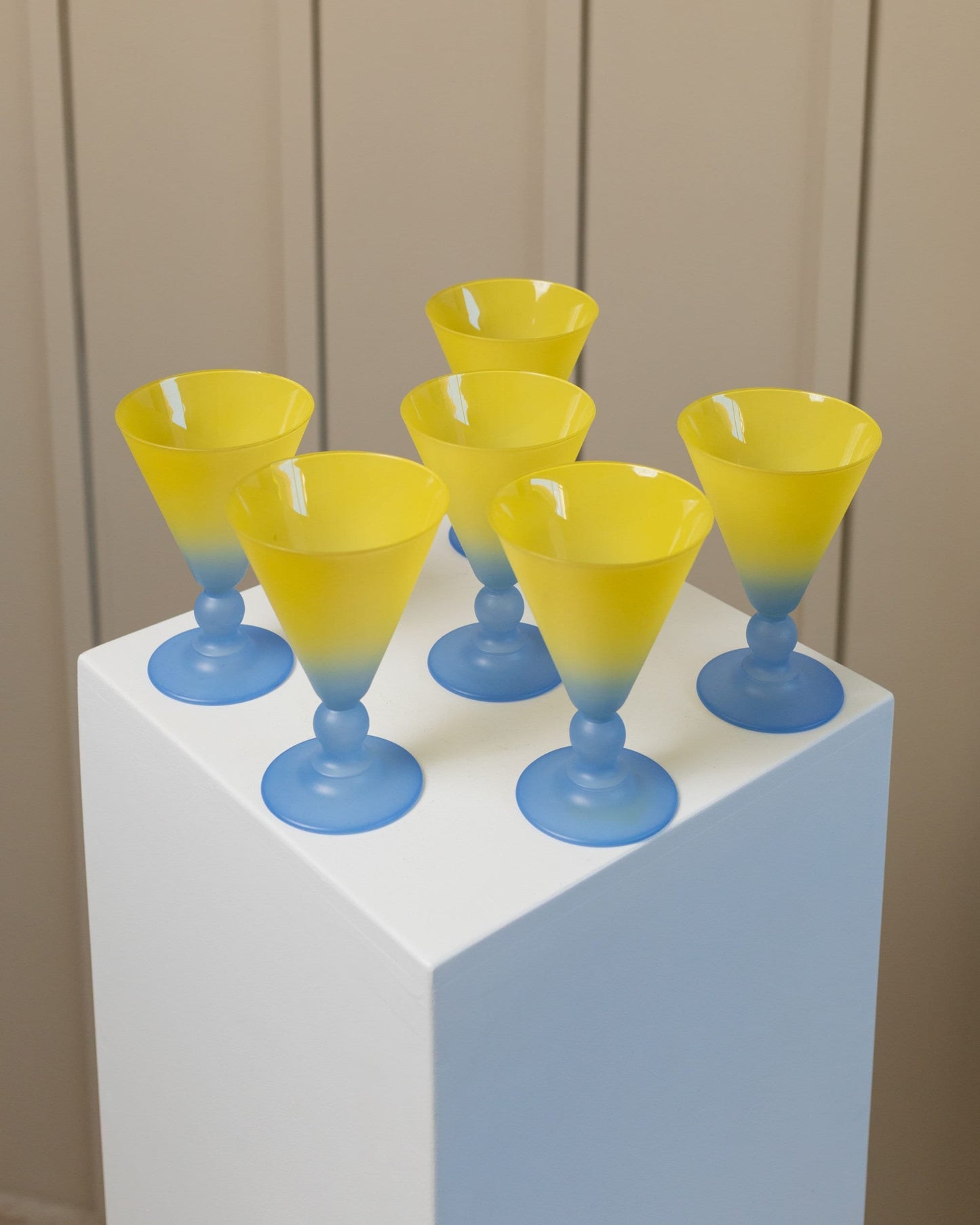 Set von 6 Empoli-Glas-Trinkgläsern Eiscremebecher im postmodernen Memphis-Stil Italien 1980er Vintage