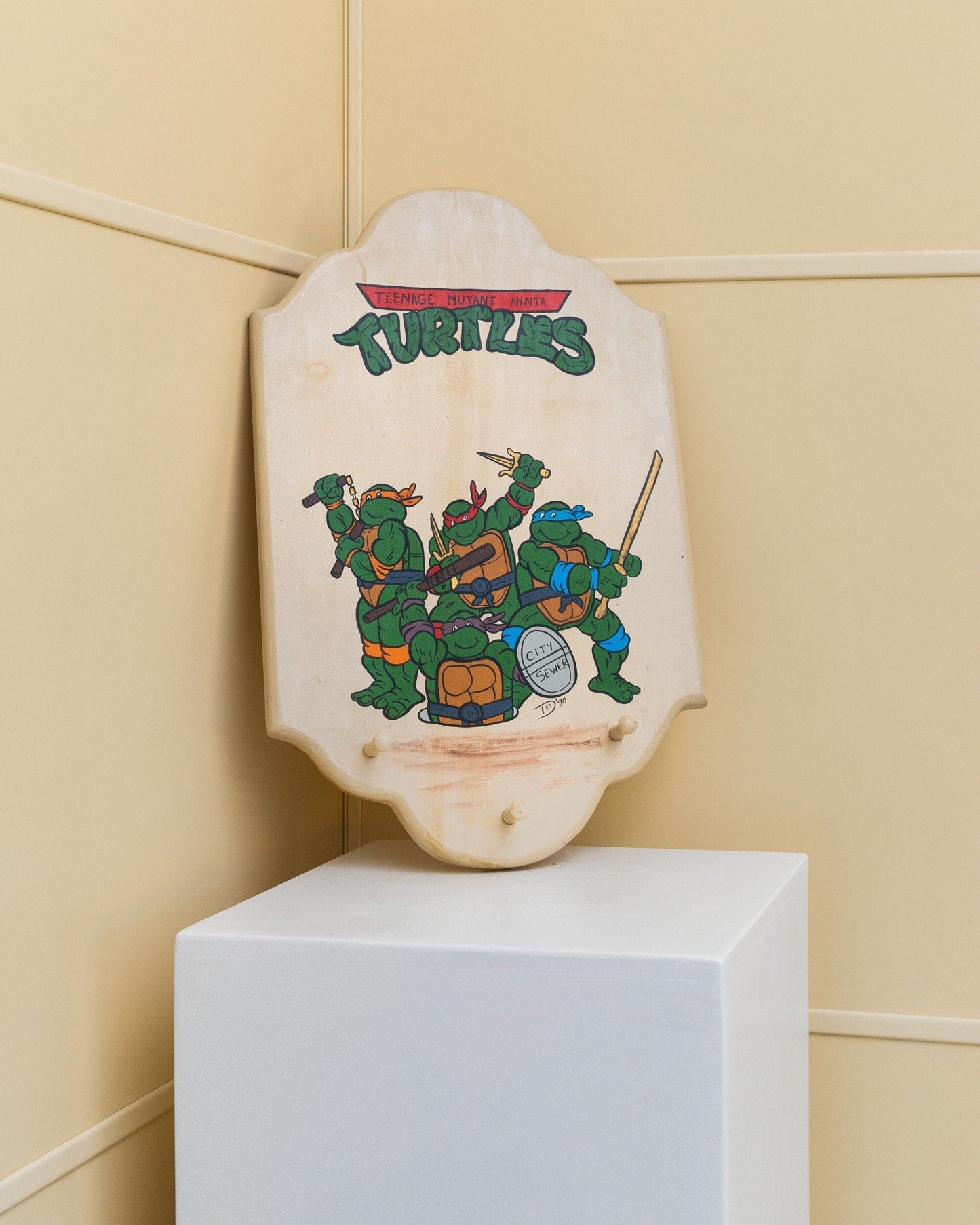 Kleiderschrank Teen Mutant Ninja Turtles handbemalt Kleiderschrank aus Holz hergestellt in Italien 1990er Vintage