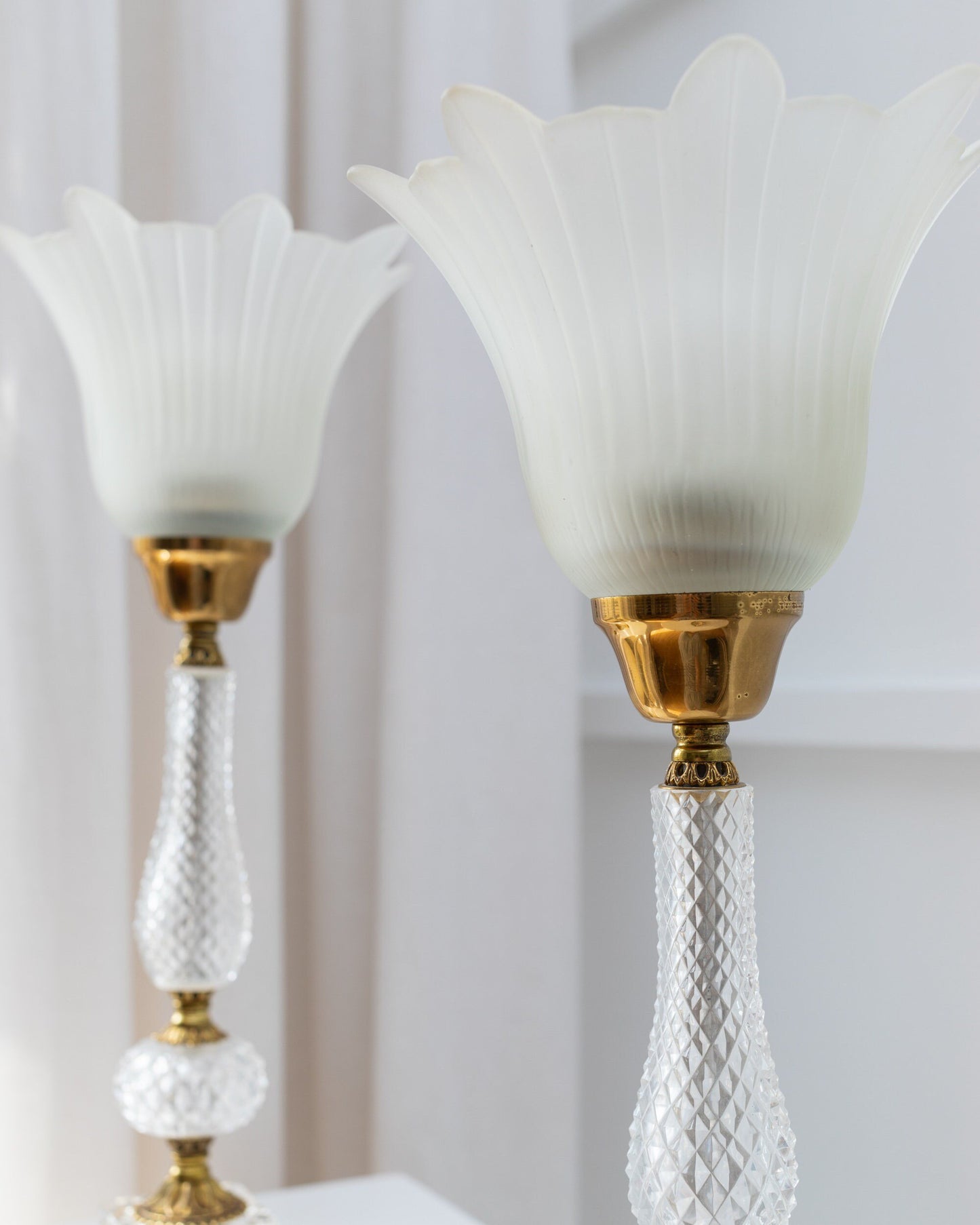 Set of 2 neoclassical table lamps cut crystal and brass from Italy 1950s vintage