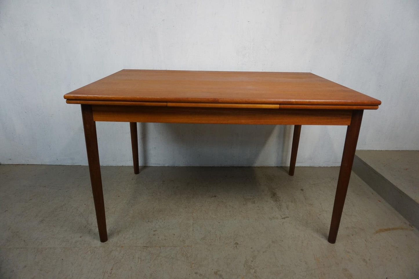 Table danoise extensible en teck par AM Mobler Vintage