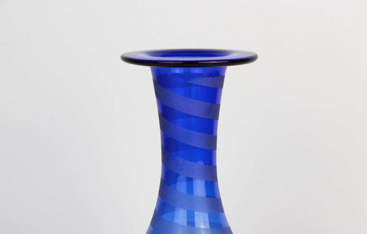 vintage années 90 années 80 Vase en verre bleu cobalt Givré Satin Y2K Vase à fleurs Memphis Milano