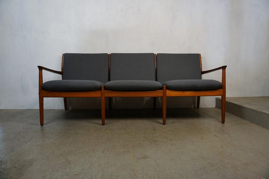 Dänische Designercouch von Svend Age Eriksen für Glostrup Vintage