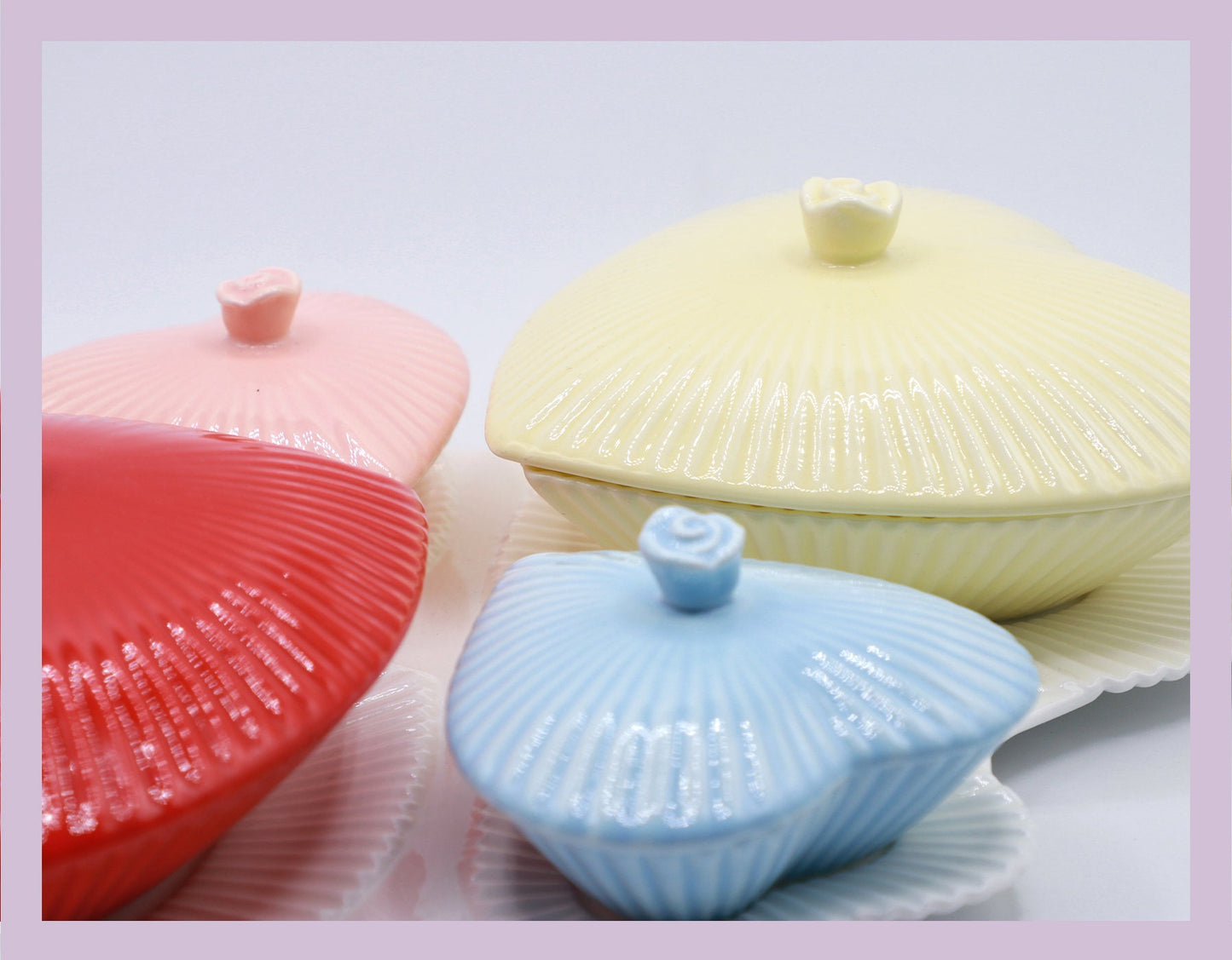 Vintage Mid Century Lidded Jars Candy Dish Ceramic Heart Pastel Kawaii Kitsch Marilyn Monroe Heart-shaped 70s 1970 70s