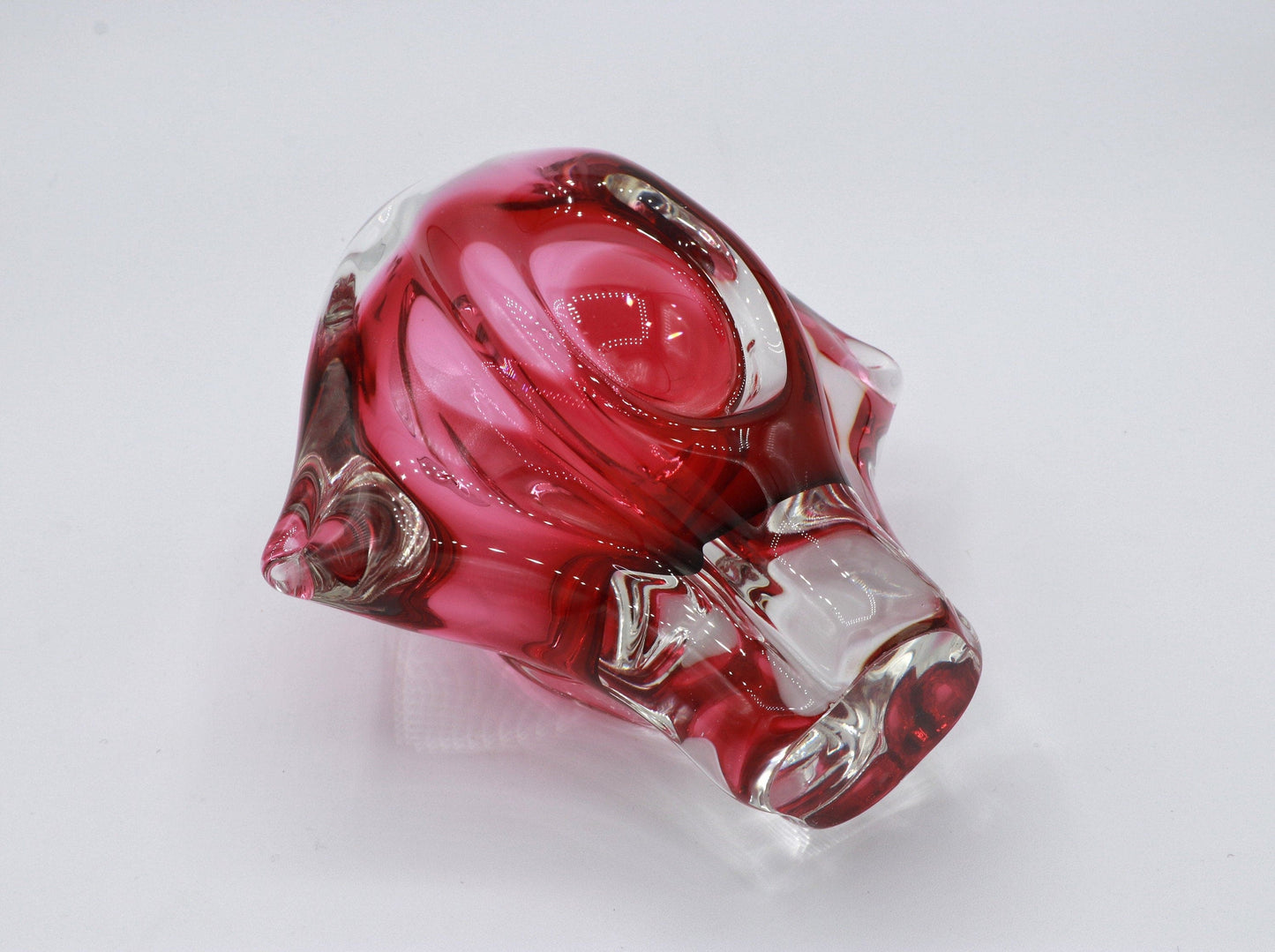 Vase vintage Josef Hospodka - Chřibská Sklo Verre Canneberge Rose Skrdlovice Sommerso Red Overlay Bohême Tchécoslovaquie Milieu du Siècle