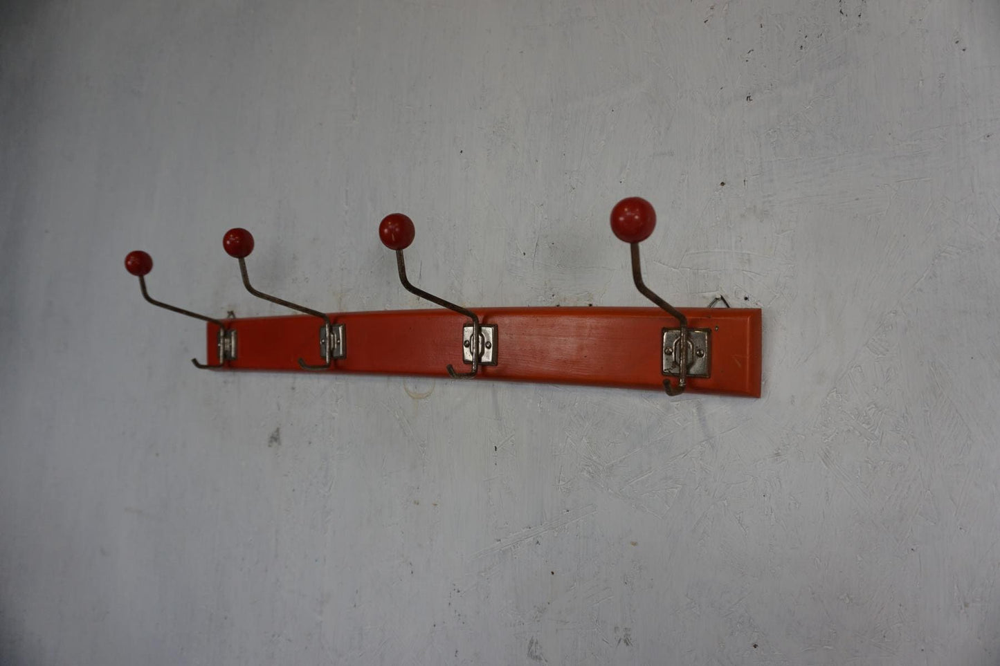 Nostalgic hook rail in red with great patina Vintage