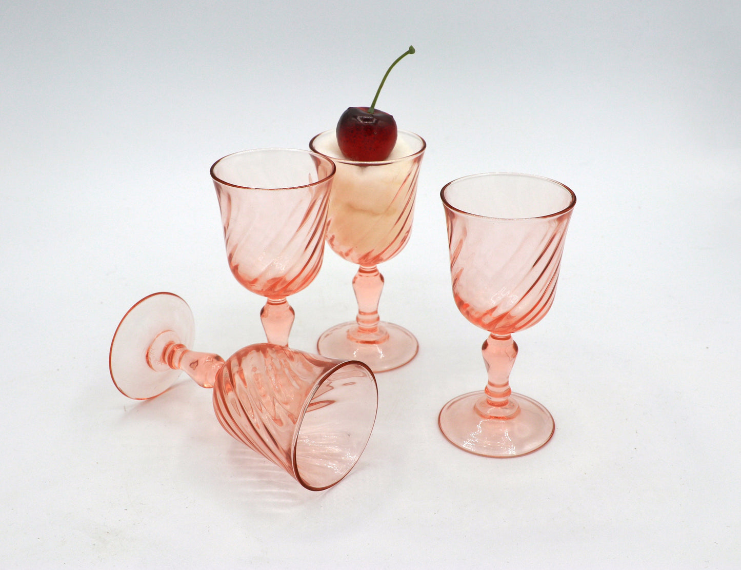 4 verres à liqueur / vin de porto rose Arcoroc verre à boire Rose Swirl Rosalin rose années 80 Art déco Revival France France Luminarc