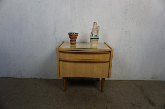 Wonderful little bedside table in the typical Mid Century Look Vintage