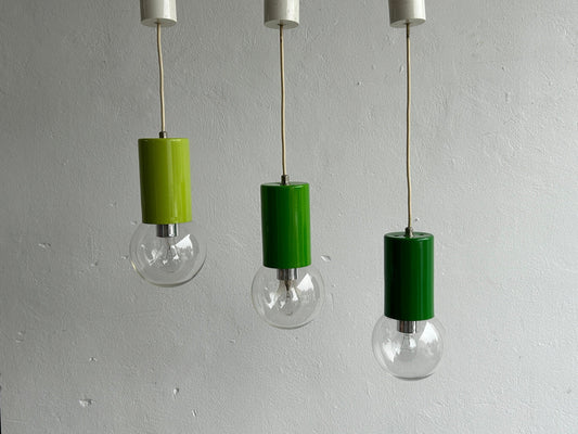 Set von 3 Pop Art Industrial Green Cascading Pendants / Mid Century Modern Space Age Hanging Light Vintage