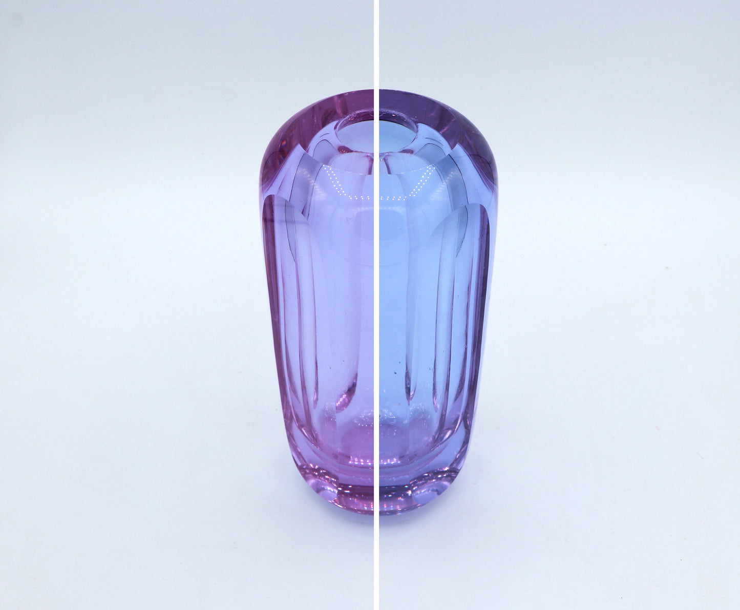 Vase vintage Vaclav Hanus pour Jablonecke sklarny Bohême tchèque Alexandrite verre néodyme Zelezny Brod ZBS Železnobrodské sklárny Moser Hoffmann