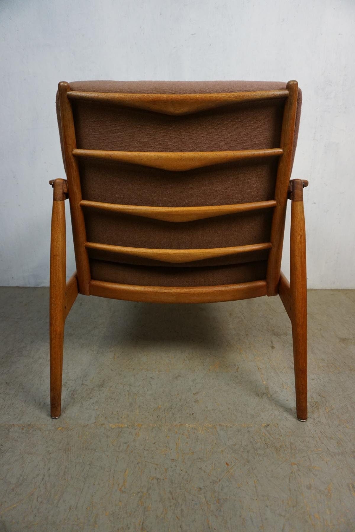 Filigree teak armchair in Danish Modern Design Vintage