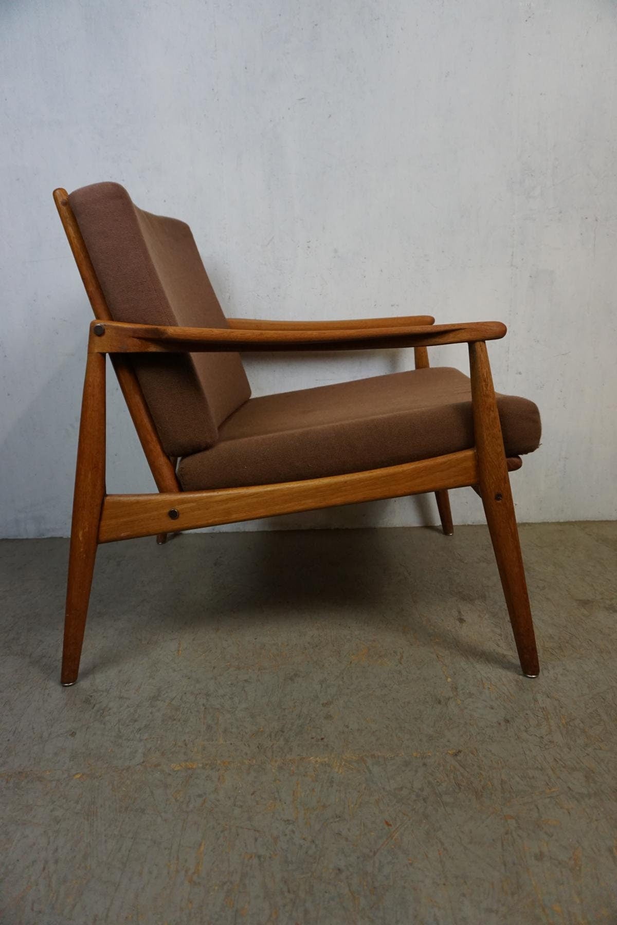 Filigraner Teakholz Sessel im Danish Modern Design Vintage