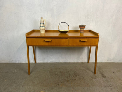 Great console table from the Mid Century Vintage