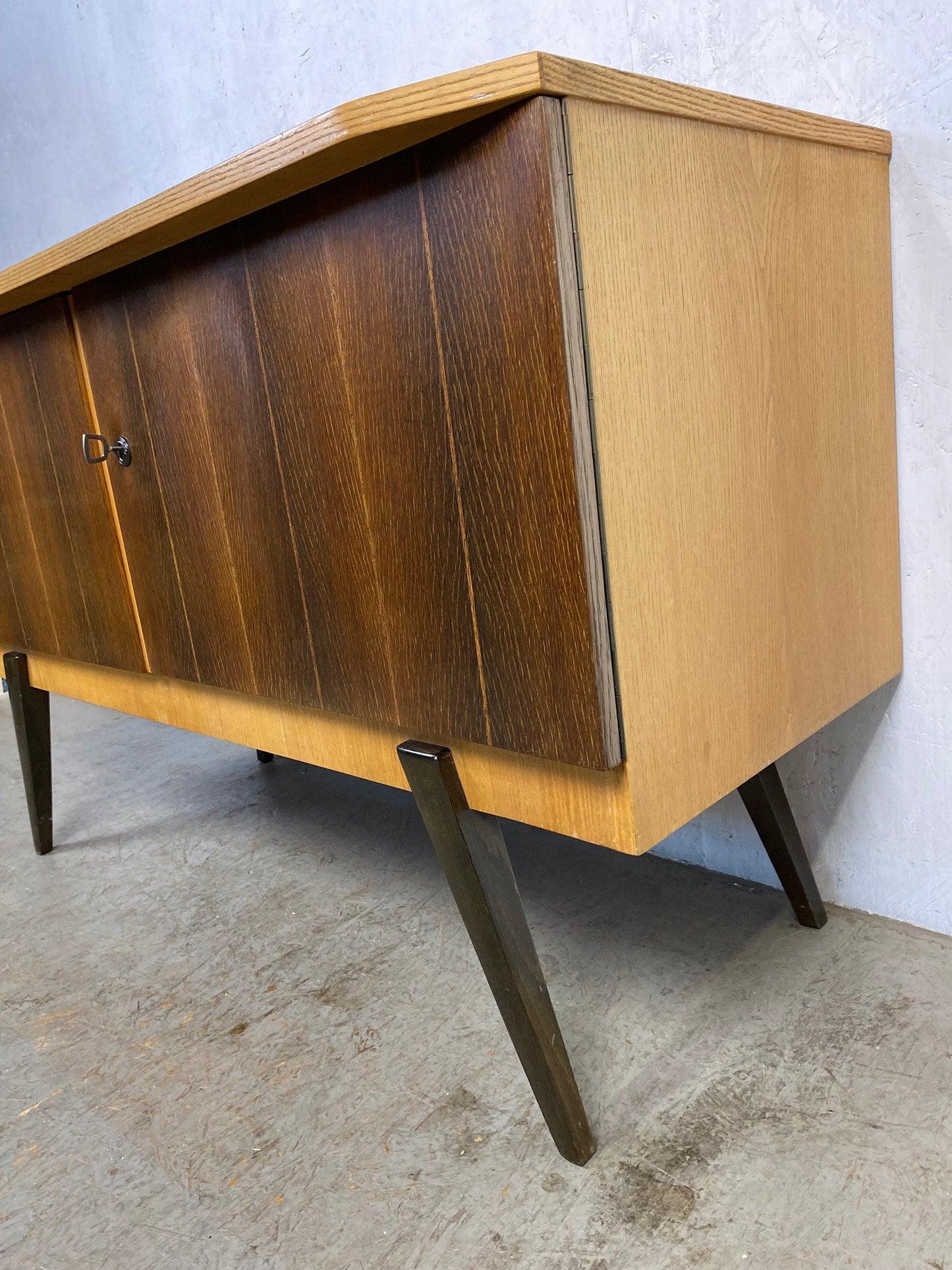 Beautiful mid century dresser from the 50s vintage