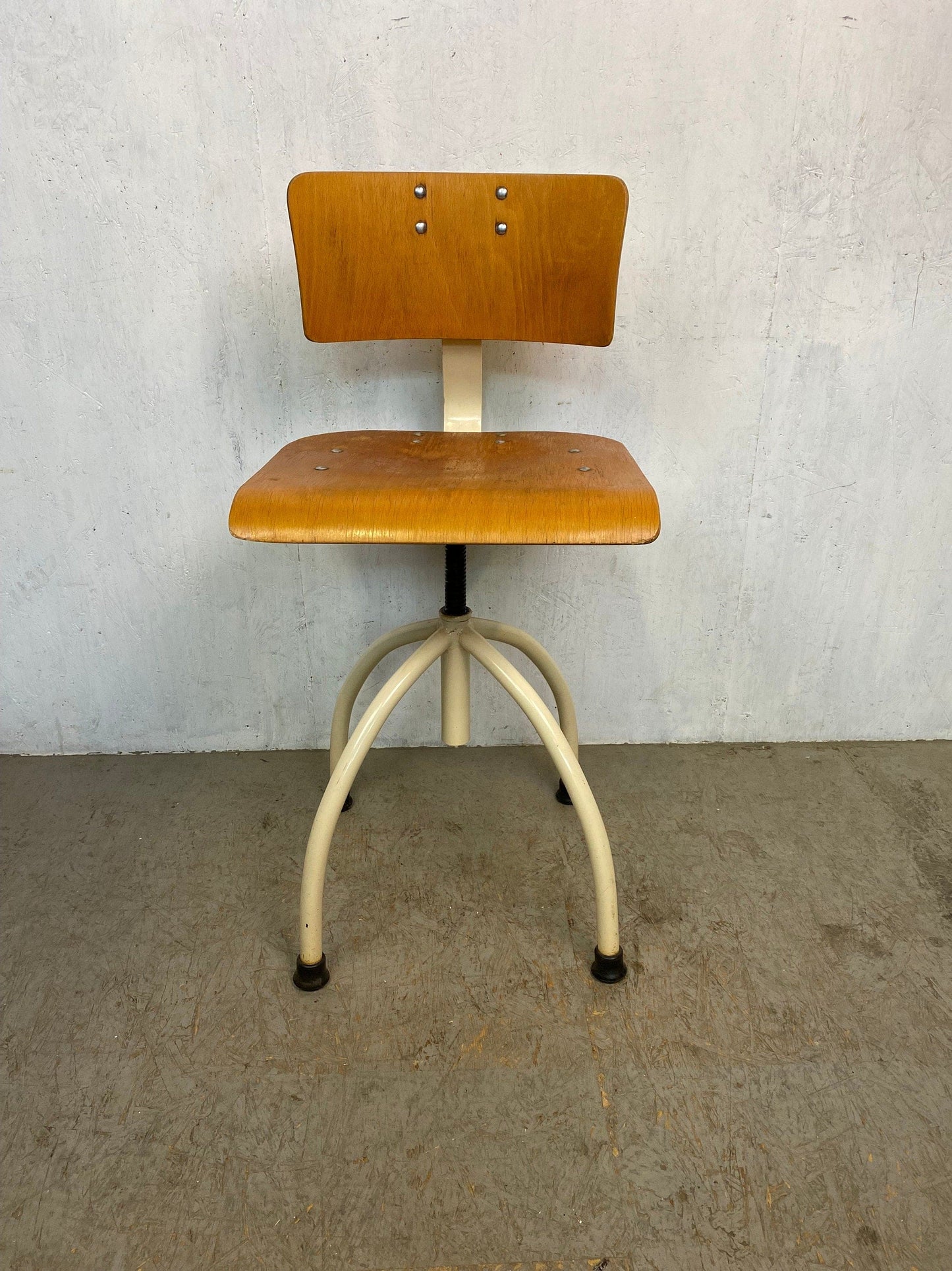 Extremely stylish workshop chair in industrial look vintage