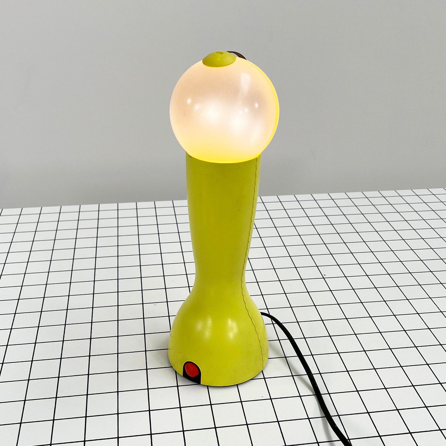 Lampe de table Gilda jaune par Silvia Capponi pour Artemide, vintage 1990