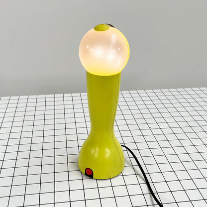 Gelbe Gilda Tischlampe von Silvia Capponi für Artemide, 1990er Vintage