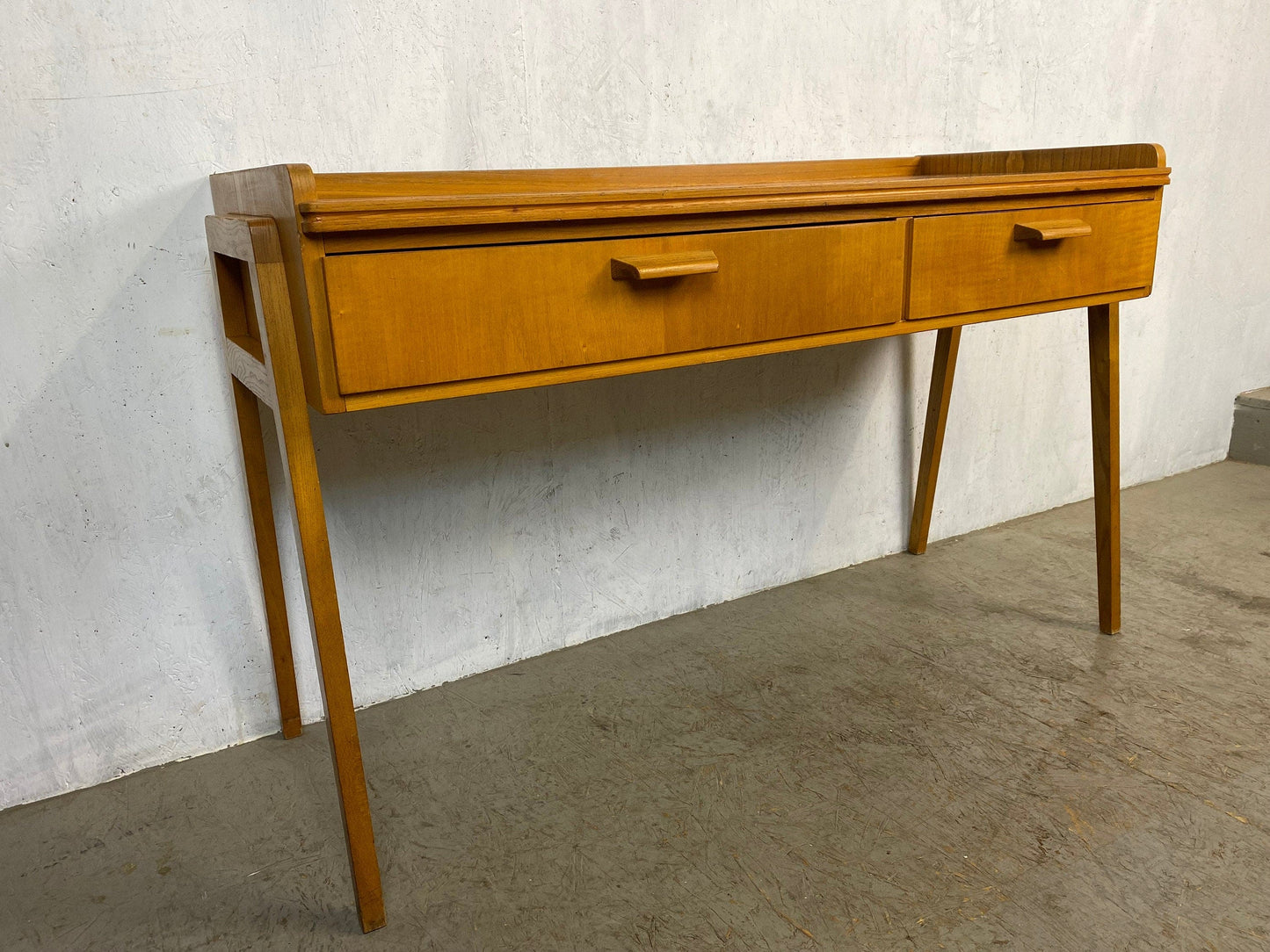 Grande table console vintage du milieu du siècle