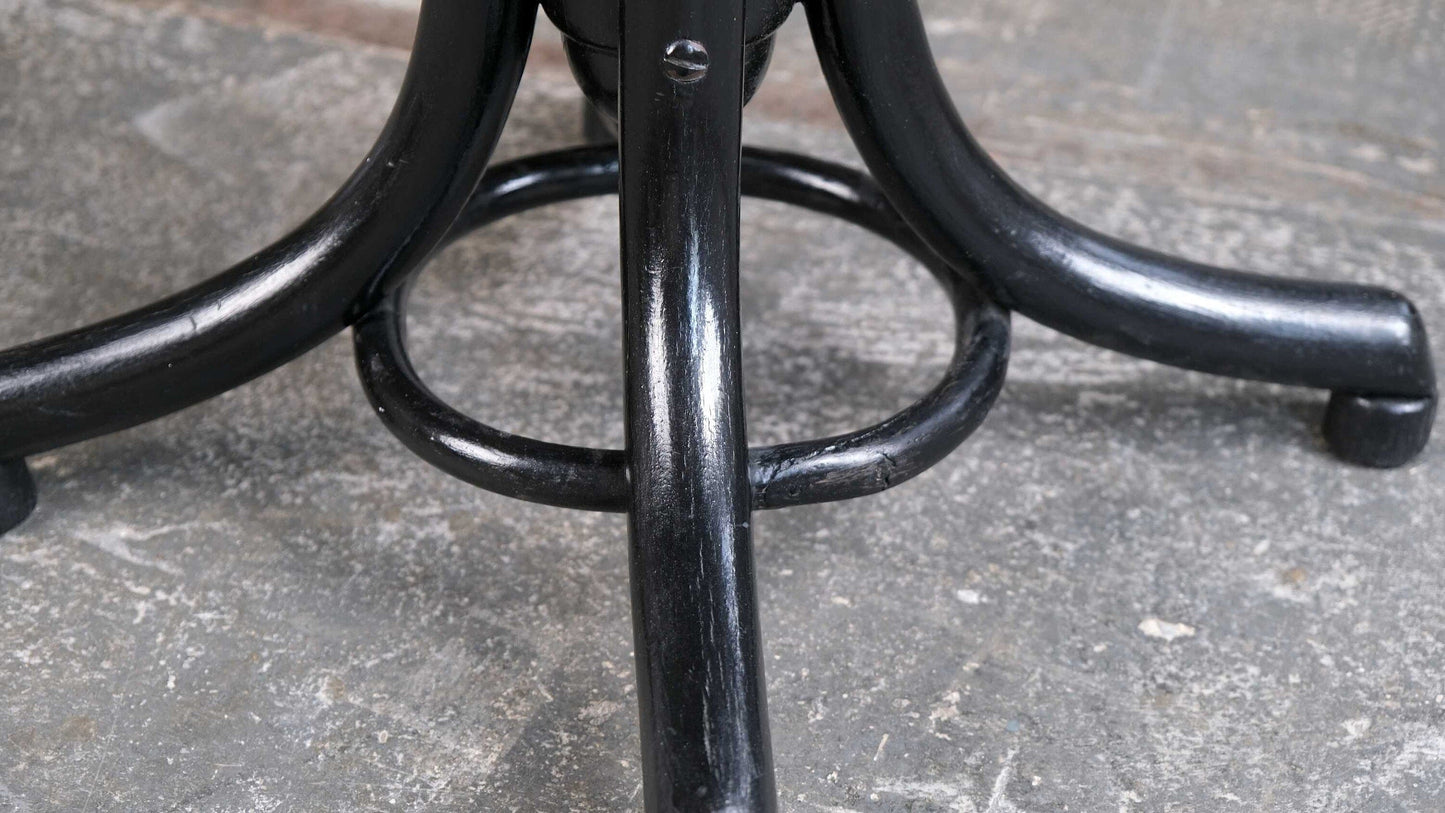 Tabouret de piano en bois courbé noir dans le goût de Thonet / TON Vintage