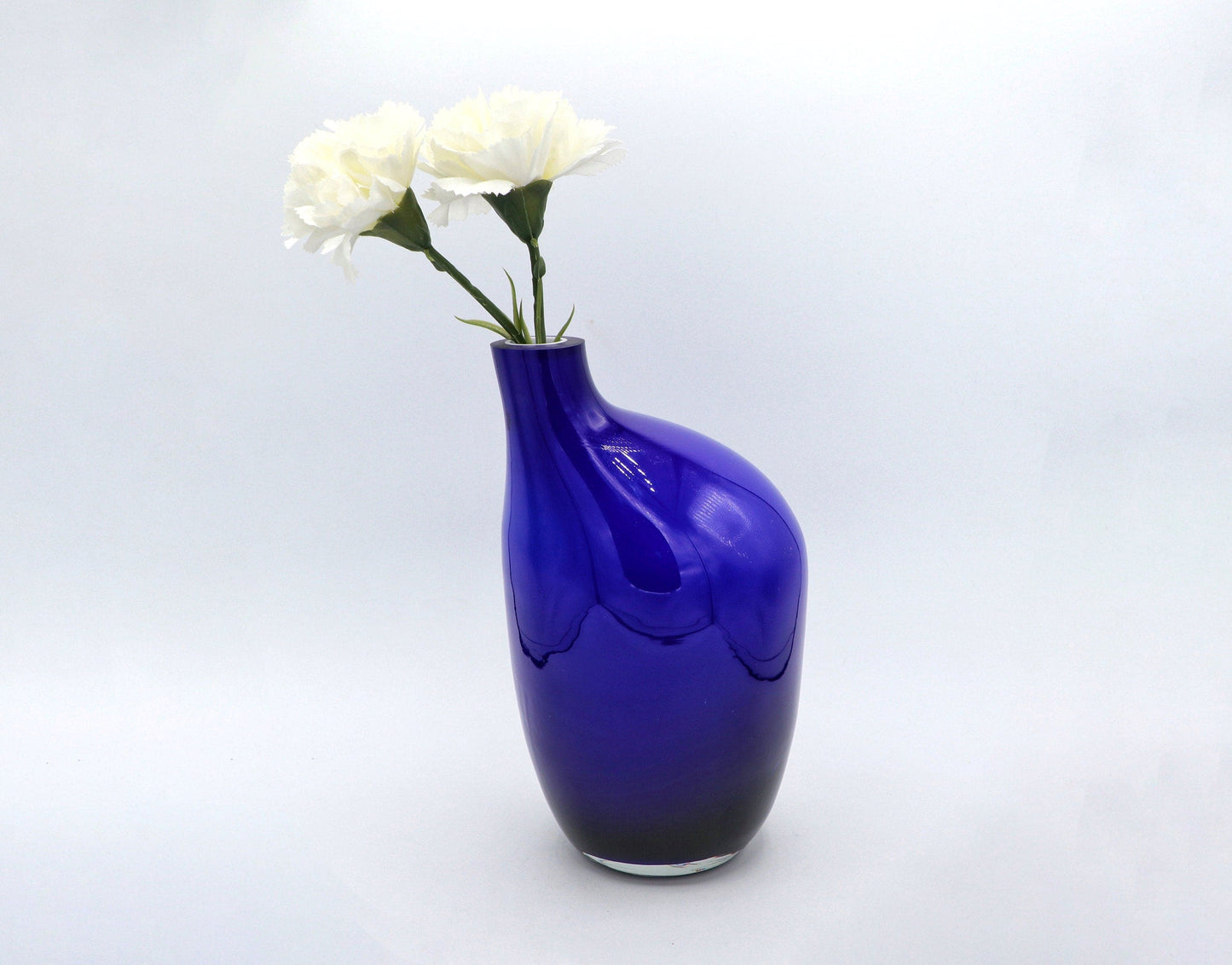 vintage HJ Richartz Art Collection Vase Mathildenhütte Cobalt Bleu Outremer 80s 90s Postmoderne Memphis Y2K Verre